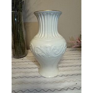 Lenox Classic Fluted Swirl Vase Ivory Gold Rim Embossed 8.5 Inch SKU 6340897